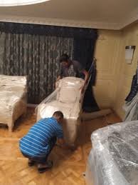 عمال لنقل العفش بالقصيم
